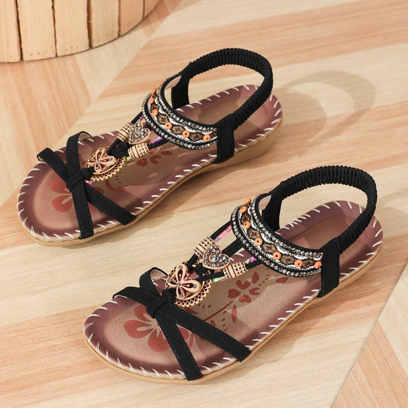 Flora | Ibiza-style sandals that combine comfort and elegance
