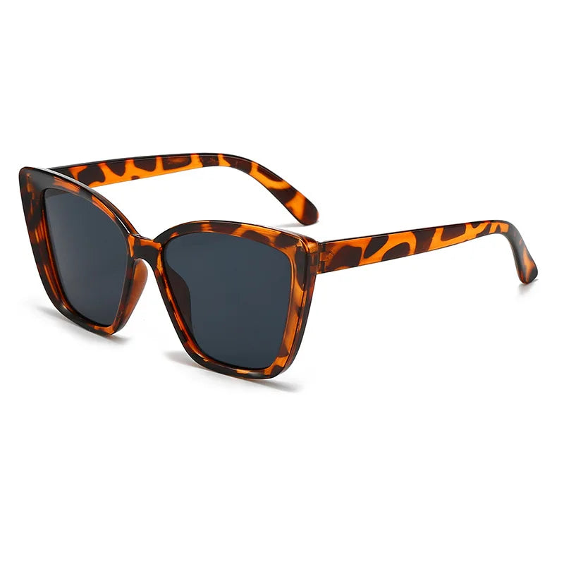 Faye Noir™ Cat-Eyes